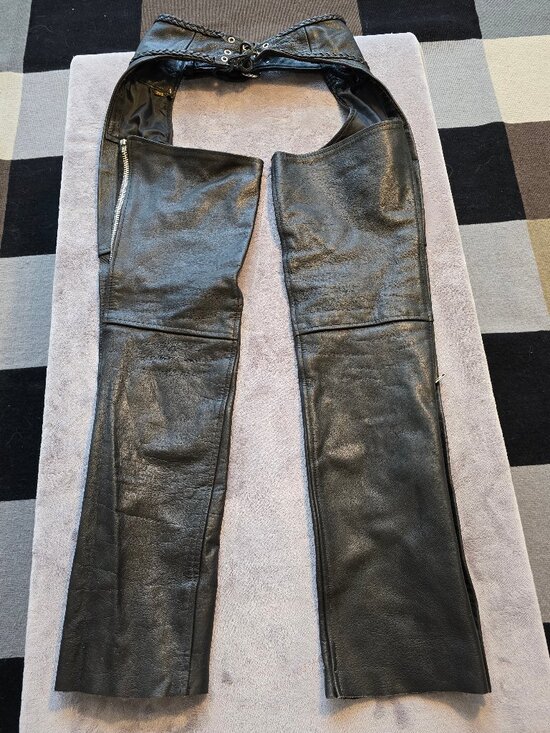 hot leathers Pants - Leather chaps 3xS